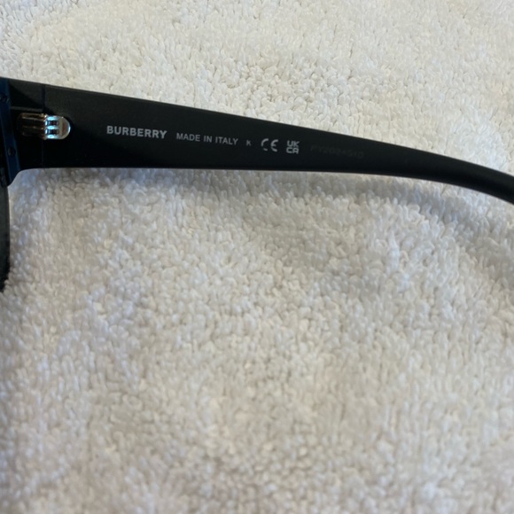 Burberry BE4291 Sunglasses, Matte Black - Picture 8 of 9